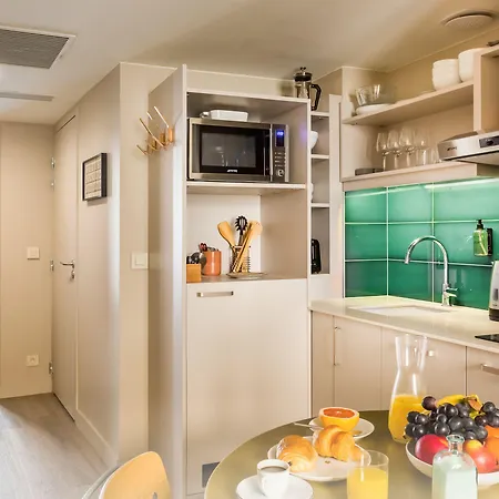 Beauquartier - Sentier Apartment